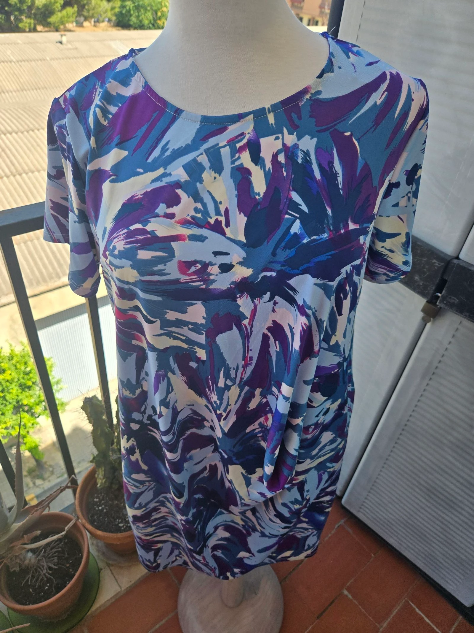 Vestido feminino em cores refrescantes – photo 4
